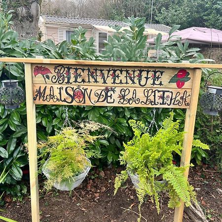 Camping Marvilla Parks -Parc Des Roches 91530 Saint-Cheron Luaran gambar
