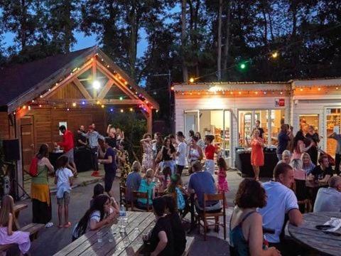 Camping Marvilla Parks -Parc Des Roches 91530 Saint-Cheron Luaran gambar