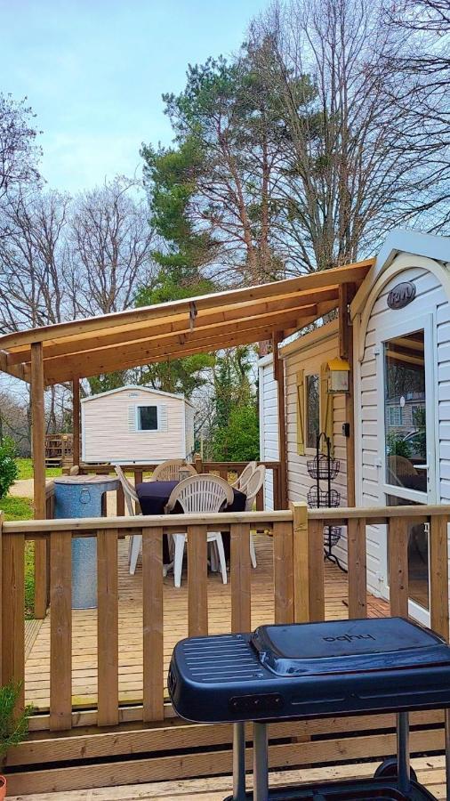 Camping Marvilla Parks -Parc Des Roches 91530 Saint-Cheron Luaran gambar