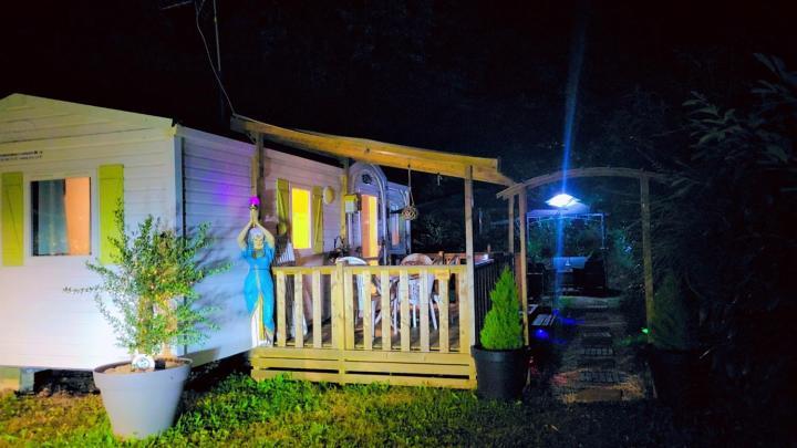 Camping Marvilla Parks -Parc Des Roches 91530 Saint-Cheron Luaran gambar