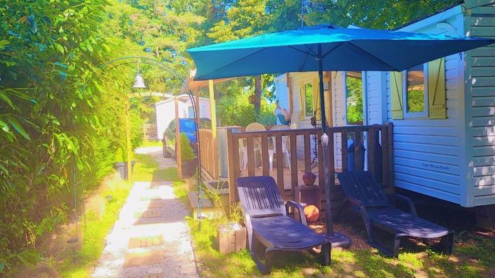 Camping Marvilla Parks -Parc Des Roches 91530 Saint-Cheron Luaran gambar